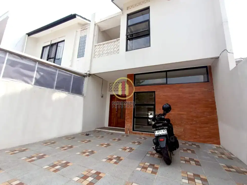 SISA 1 UNIT! Dijual Rumah Baru 2 Lantai Harga Murah Dengan Luas 101 Meter Hanya 1,25 M Jarang Ada Di Margahayu Raya
