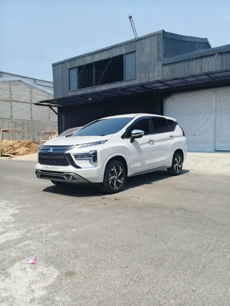 Xpander Ultimate 2023 Metallic White