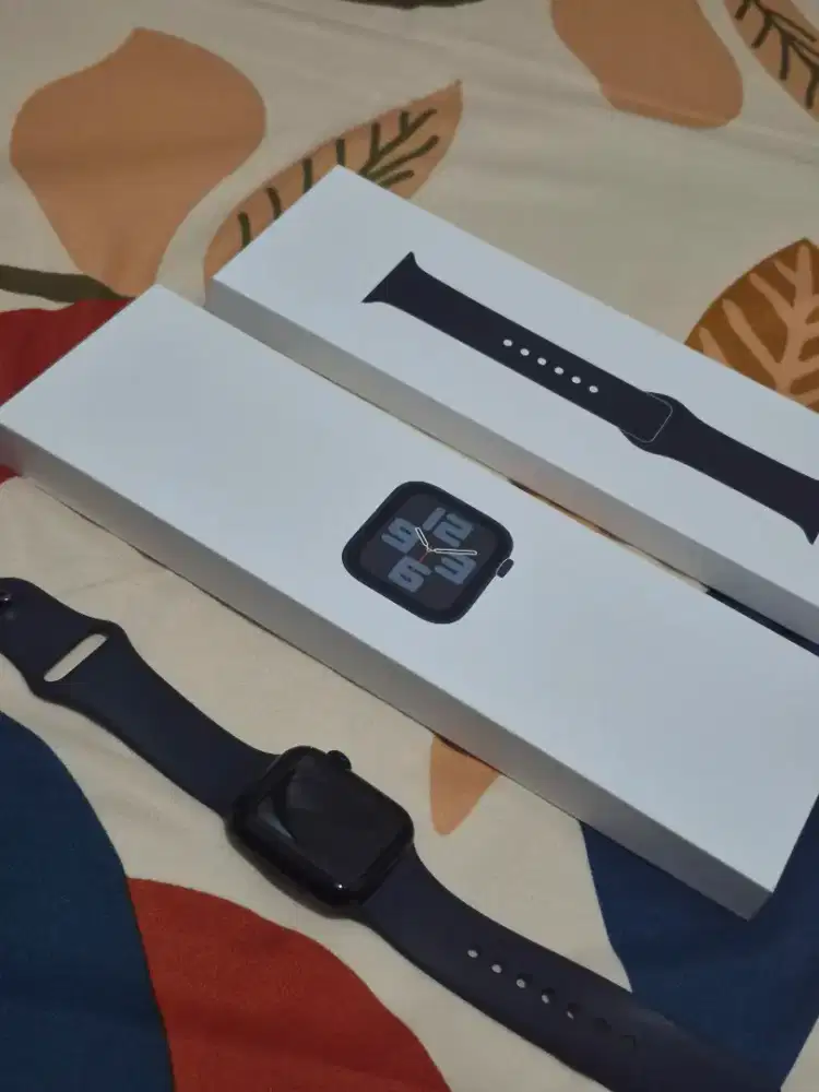 DIJUAL APPLE WATCH SE GEN 2 40 mm