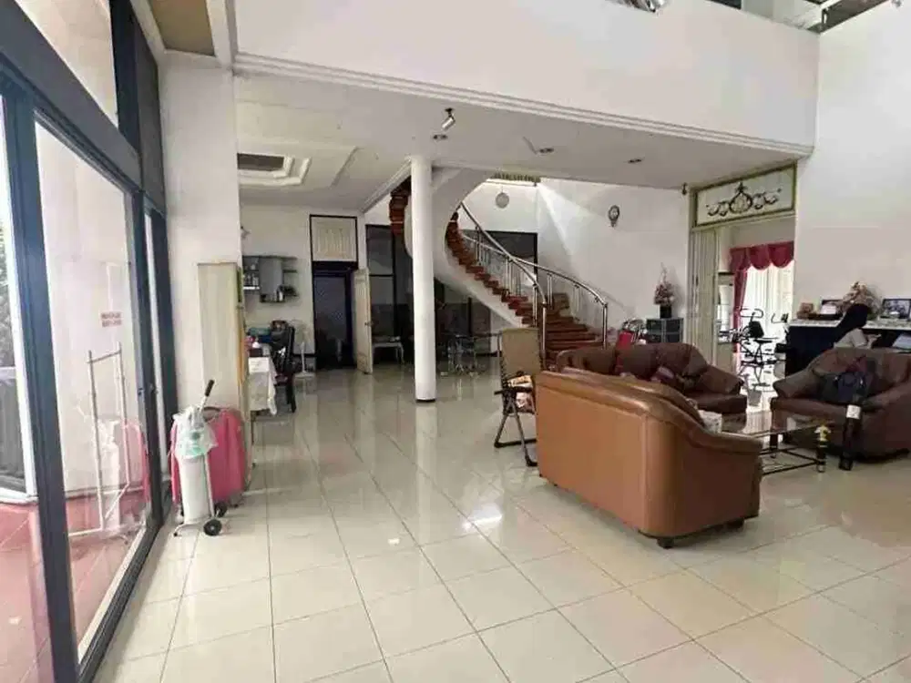 Dijual Rumah Raya Satelit Surabaya Barat