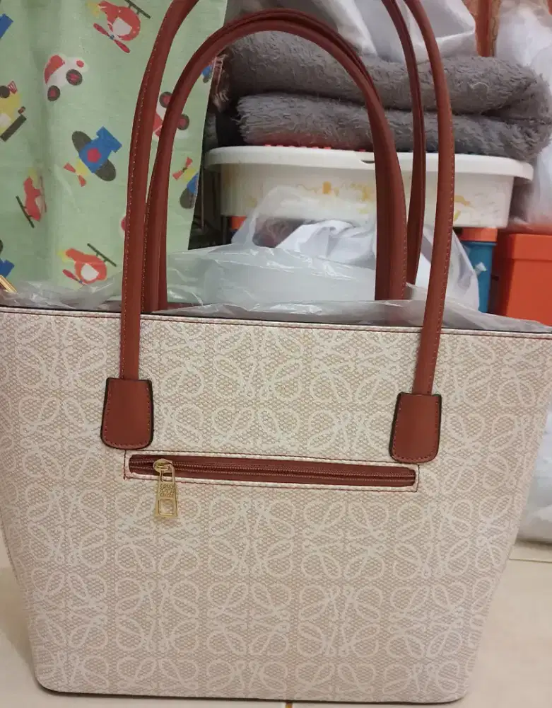 Tas Sling Bag Wanita Premium