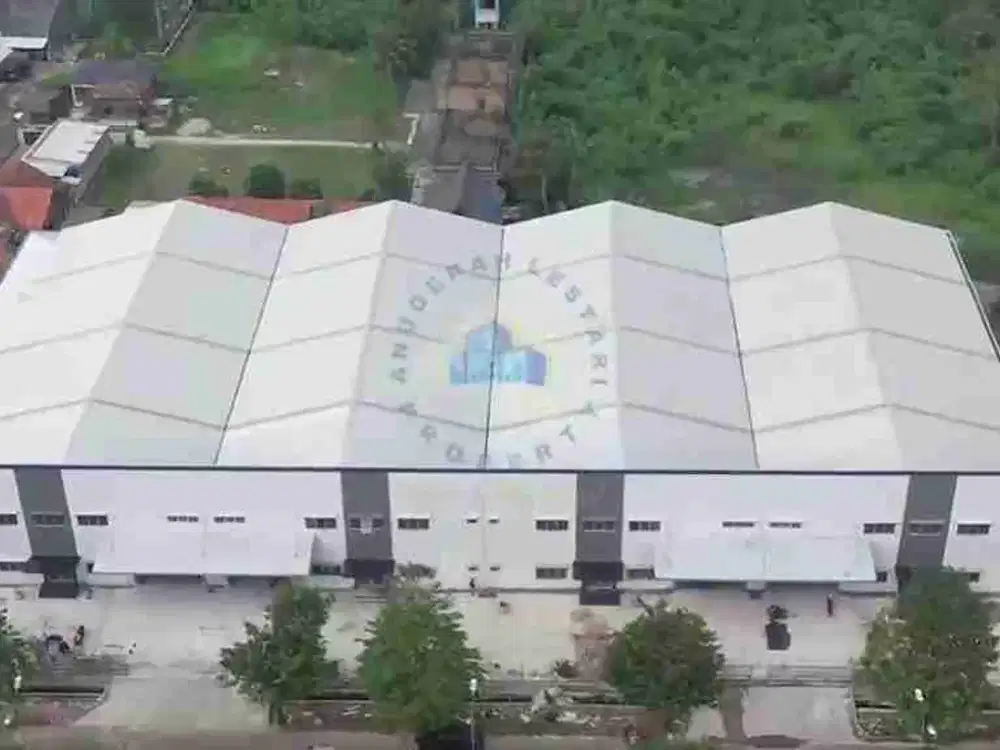 Gudang di Kawasan Industri Modern Cikande - Serang, Banten.