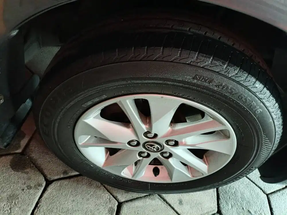 Di jual cepat,Innova Reborn type V 2.4 2018 Diesel Matic