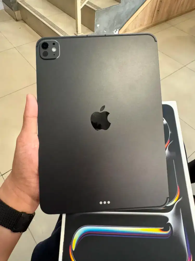 ipad pro M5 cellular + WiFi ibox 11inch 256 space black