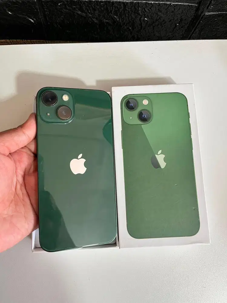 Iphone 13 128gb - hijau garansi 1 bulan bisa semua kartu