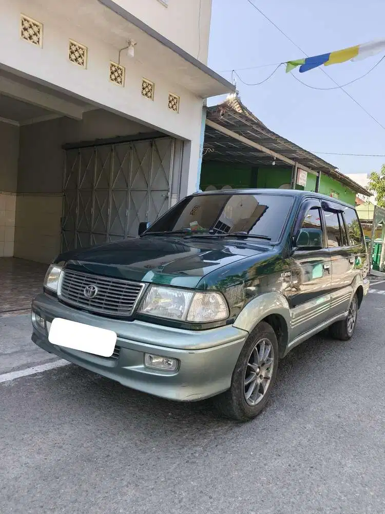 Toyota Kijang Krista 1.8 Manual Bensin Istimewa
