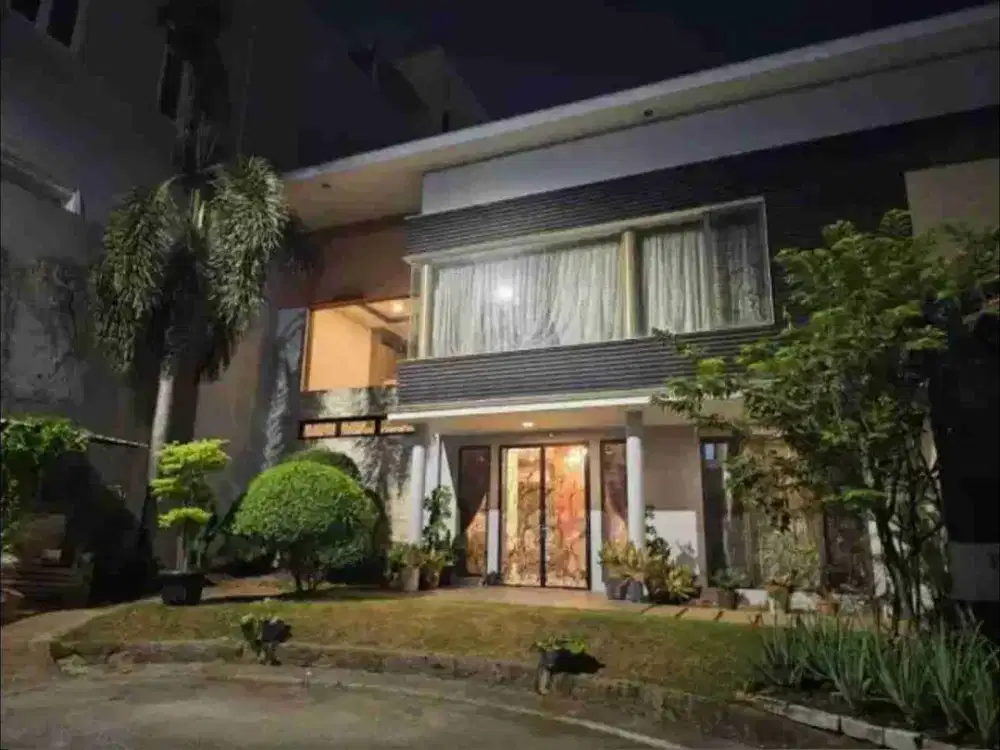 RUMAH MEWAH LUAS 16 X 18M² DI PREMIER MANSION PENJARINGAN