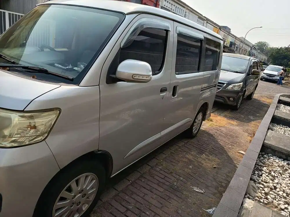 Daihatsu Luxio 2013 Bensin
