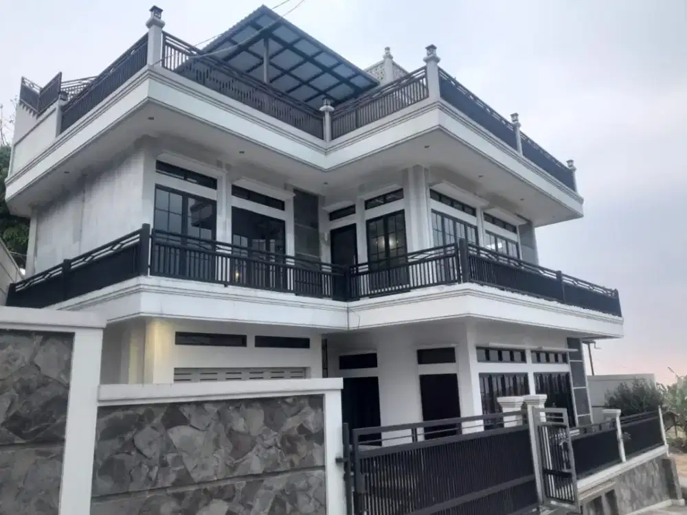DIJUAL VILA DEKAT GUNUNG PUNTANG