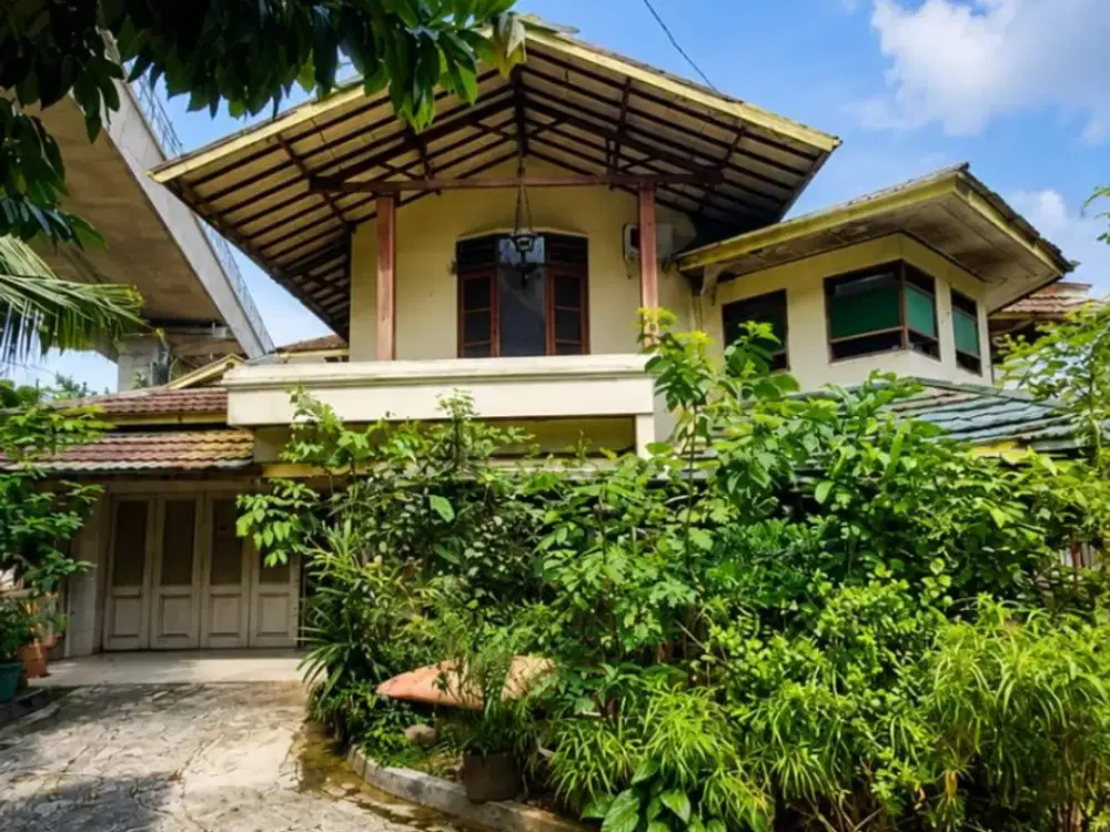 Dijual Rumah Lokasi Strategis Harga Bawah Pasaran Jalan Lapangan Tembak Cibubur