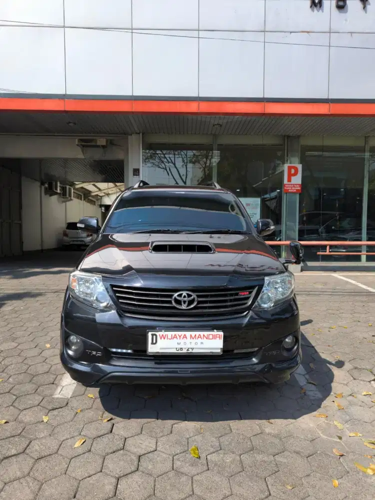 TOYOTA FORTUNER 2.5 G DIESEL TRD A/T 2014