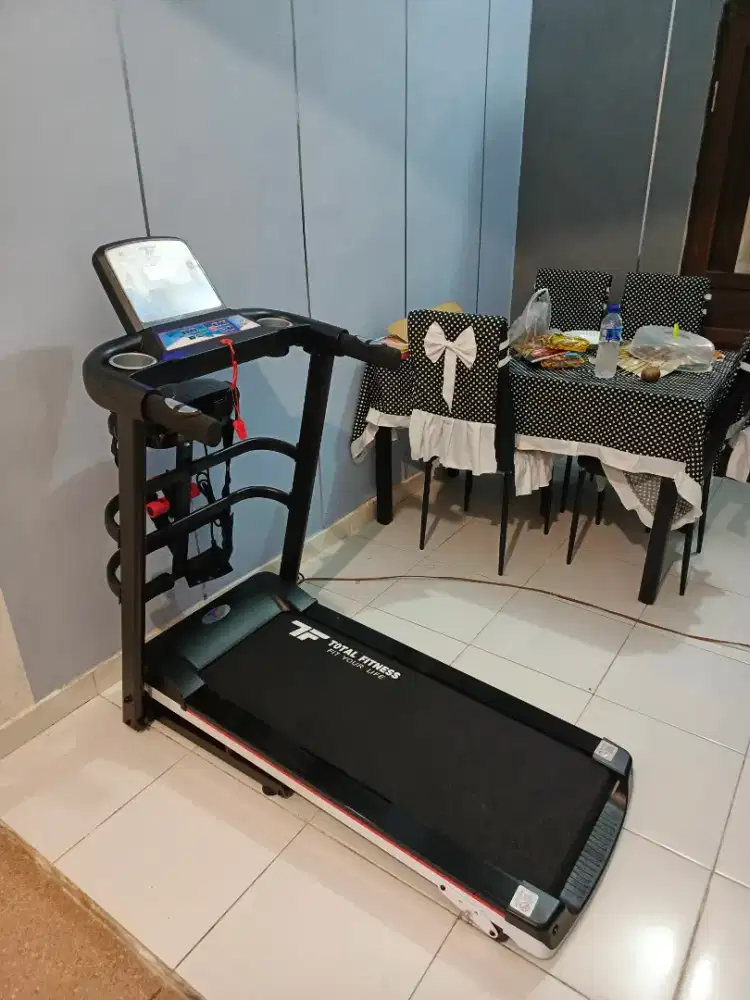 Ready Treadmill elektrik multi fungsi standar rumahan