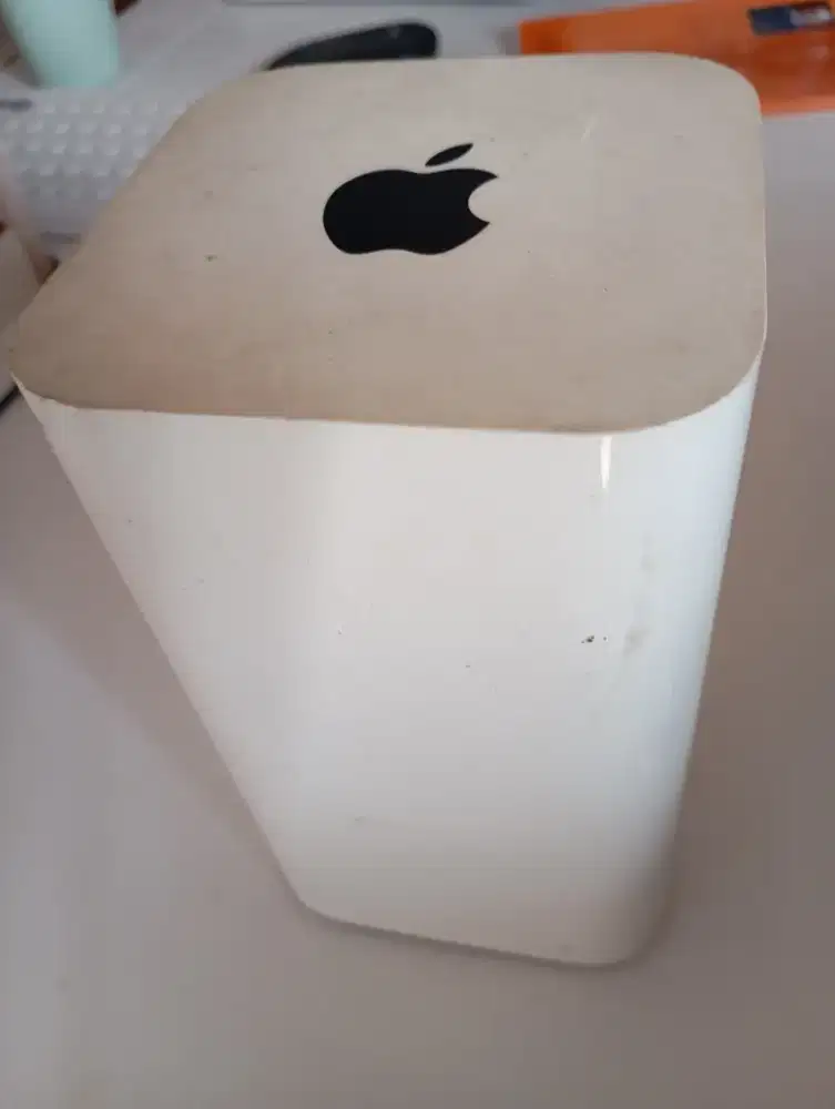 Apple extreme router