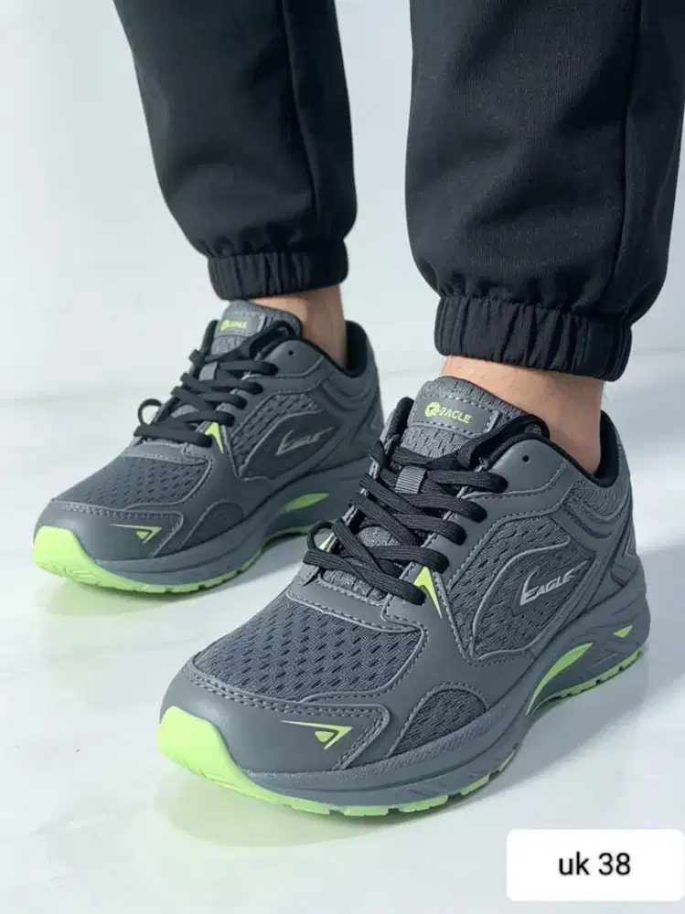 Sepatu Eagle ORI baru