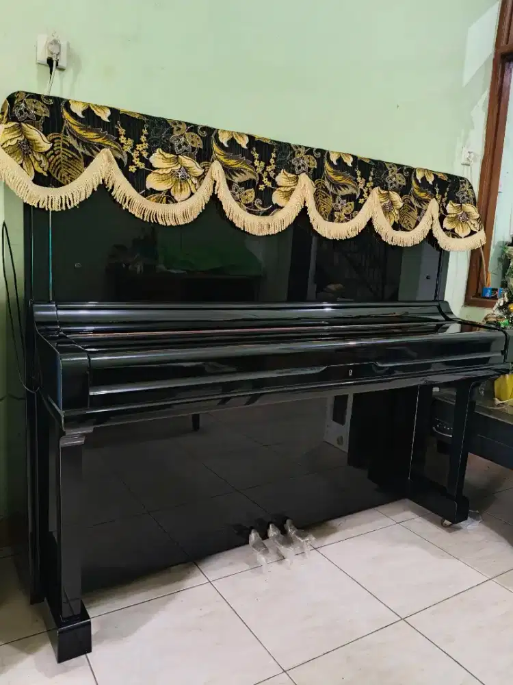 Piano Yamaha U3