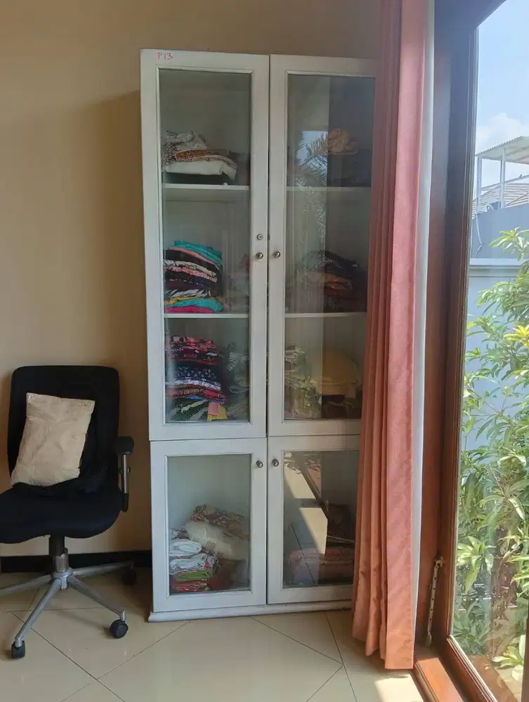 Lemari ex rumah