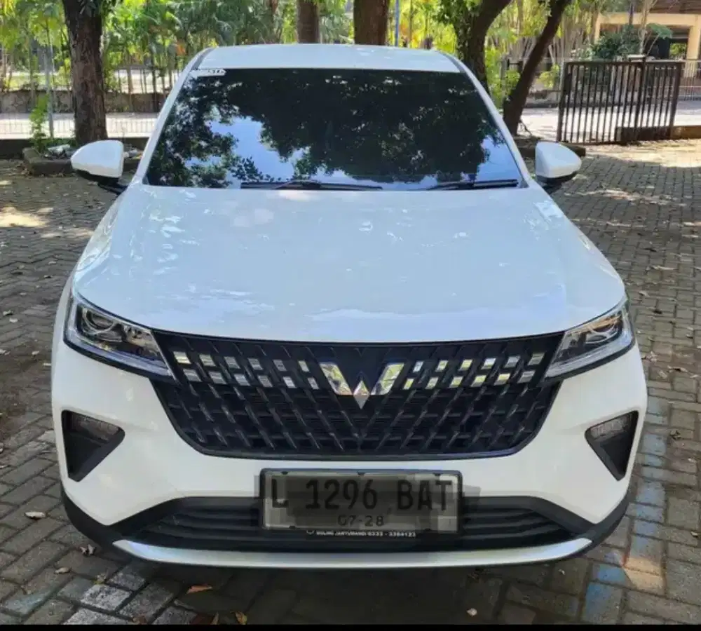 Rental Mobil Harian Eksklusif