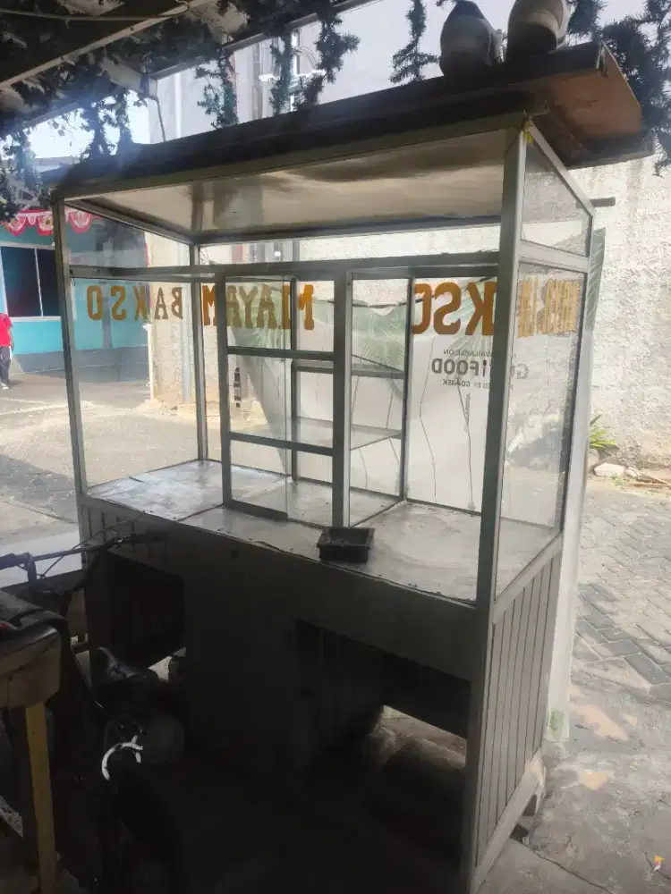gerobak mie ayam dan bakso