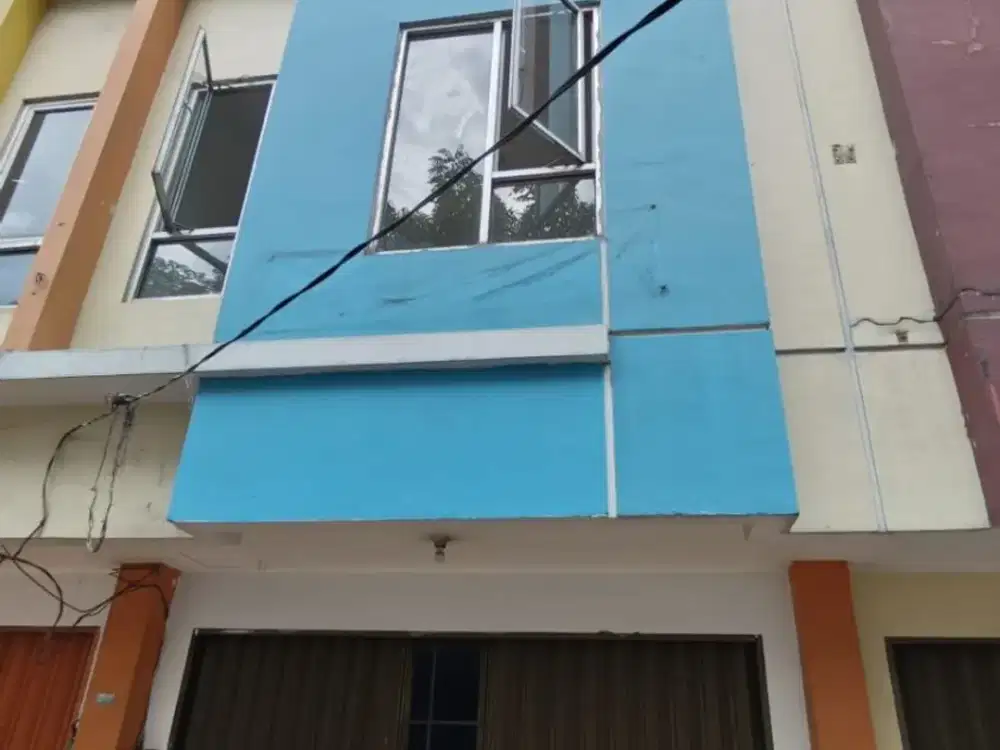 Dijual atau Disewakan Ruko Siap Pakai 3 Lantai di Jl Imam Bonjol Karawaci Tangerang