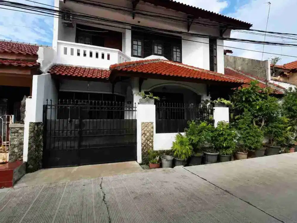 Rumah second rasa baru dlm komplek di jatiwaringin pondok gede
