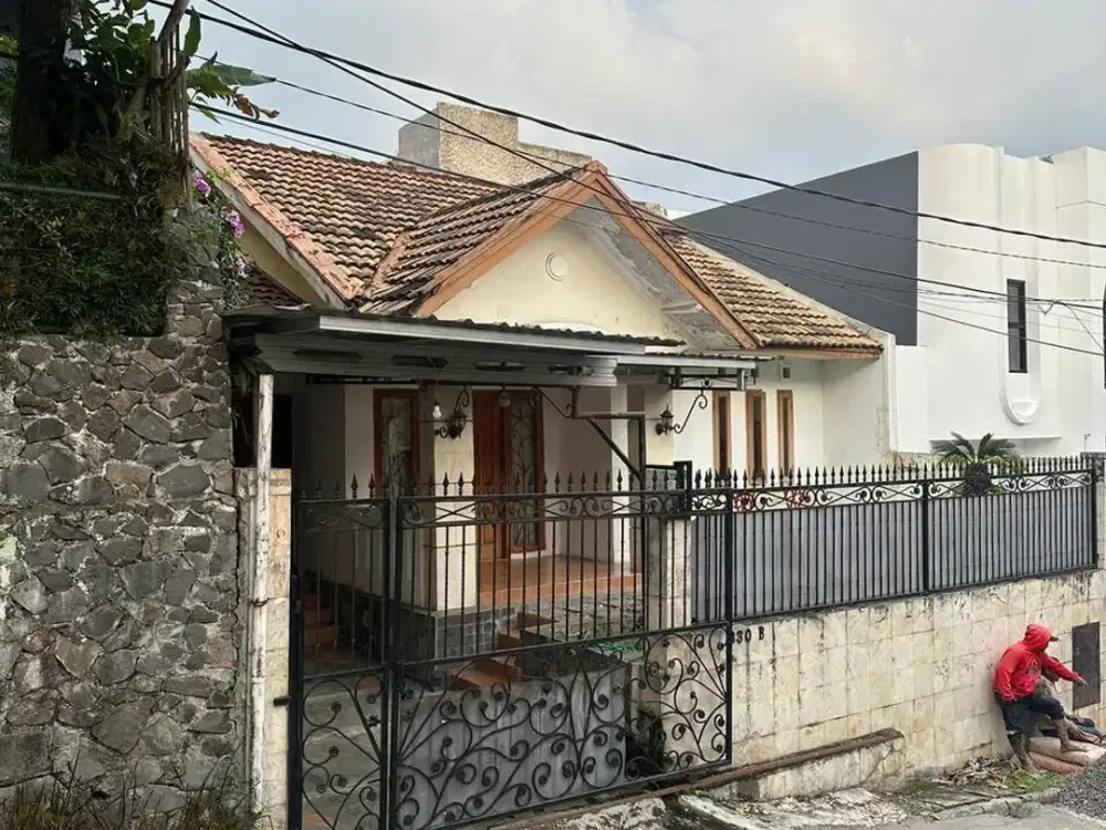 TERJUN PAYUNG! DIJUAL RUMAH MINIMALIS DALAM KOMPLEK STATEGIS DI SETIABUDI BANDUNG