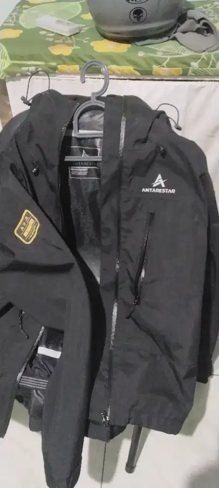 Jaket Antarestar mandala + sepatu hiking aerostreet high