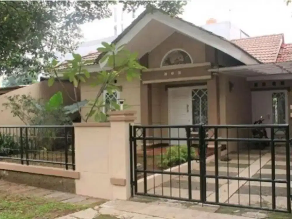 Rumah Tua Harga Kavling Depan Taman Kencana Loka Bsd city