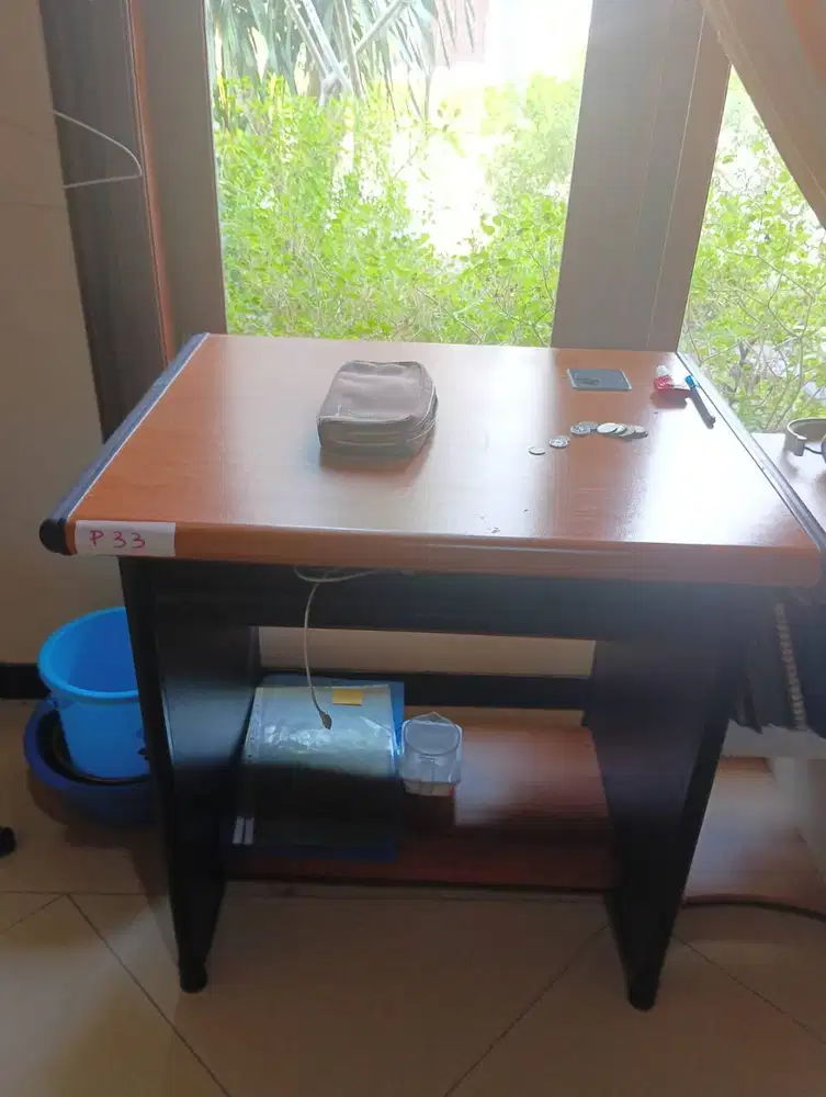 Meja kantor ex rumah