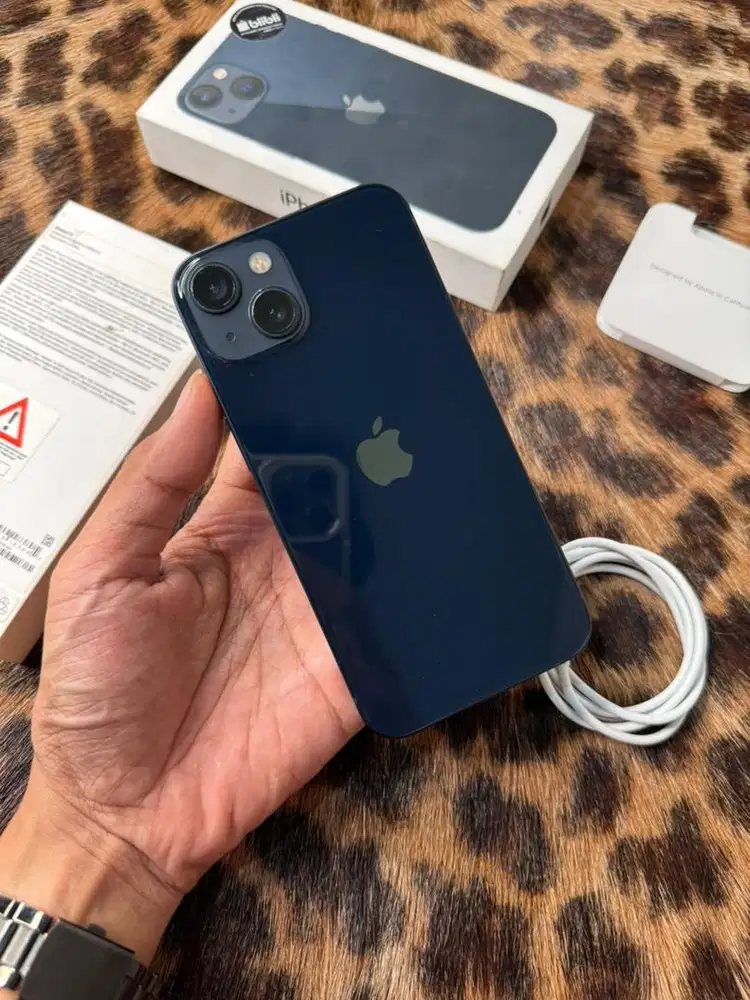 iPhone 13 128GB BH86 Resmi (Black)