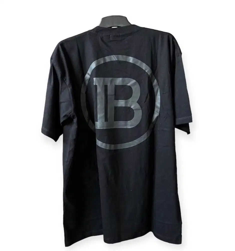 Kaos tshirt oversize preloved bal hitam 80x65 big logo back balmain