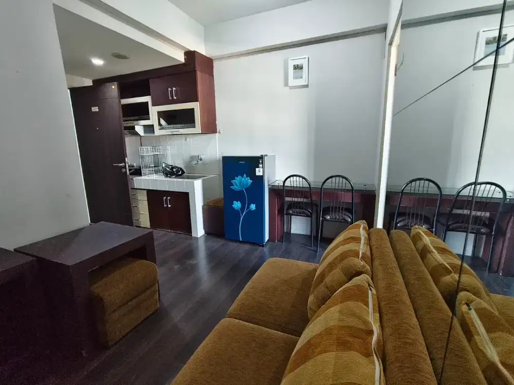 Disewakan Apartemen Metropolis Surabaya 1BR View Jalan Raya - Harga Nego! 030