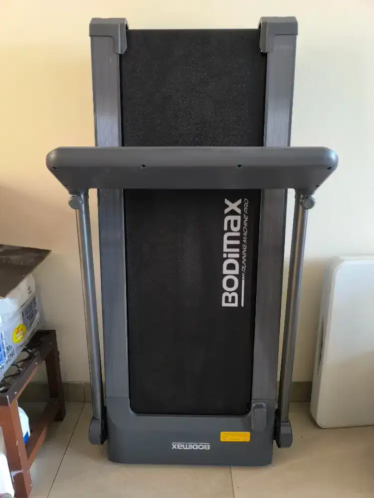 Bodi max walking pad Metro GYM