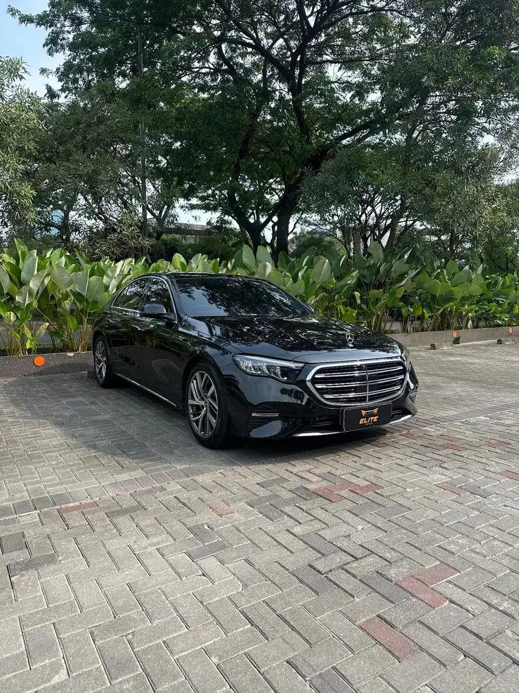 Mercedes Benz E200 Exclusive Line W214 2024
