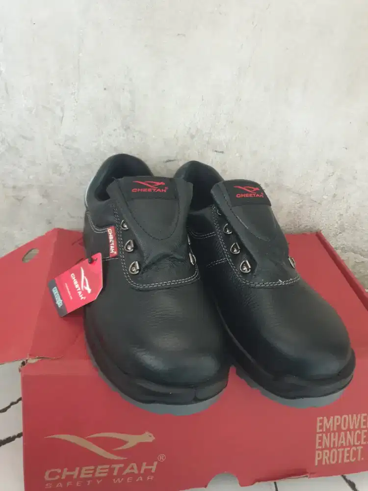 Sepatu Safety cheetah
