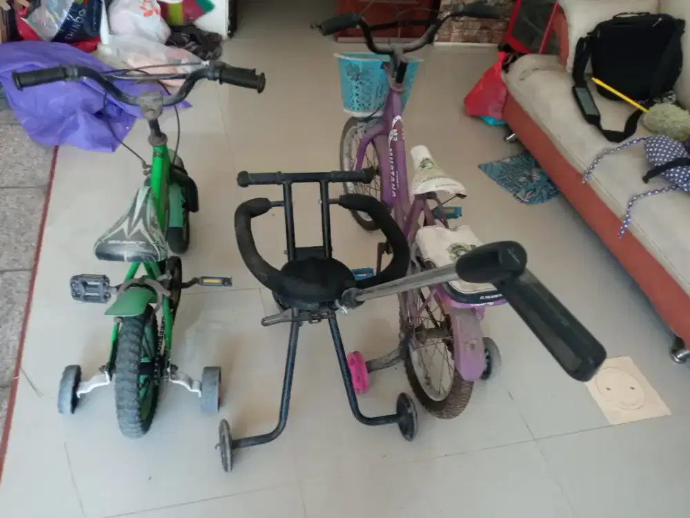 Jual cepat sepeda anak roda 4 dan baby troley roda 3