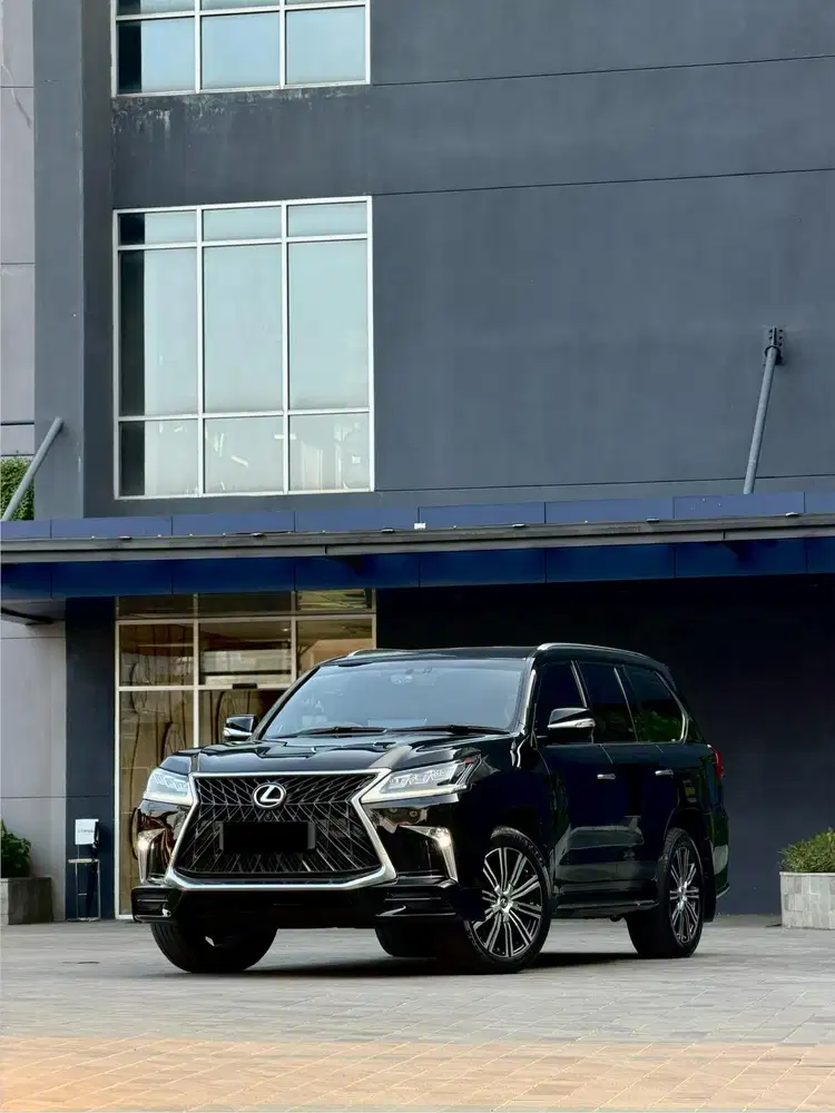 CASH Lexus Lx570 F SPORT 2019 Full Record Good Condition