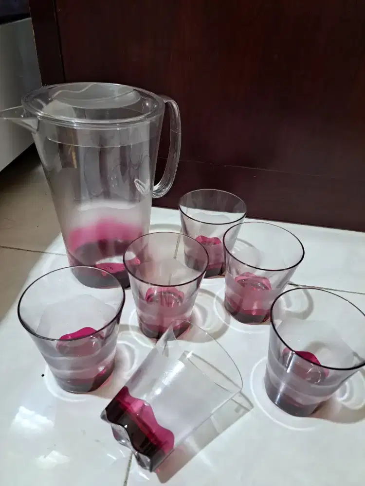 1 set crystal tupperware