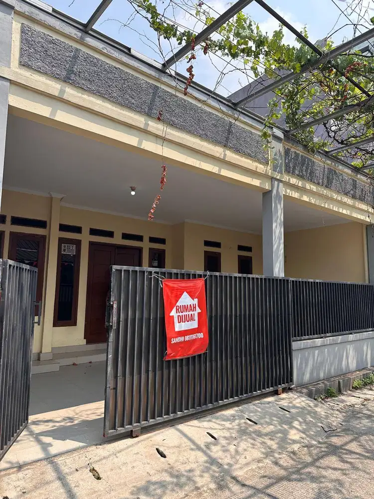 Rumah komplek dekat akses tol cijago