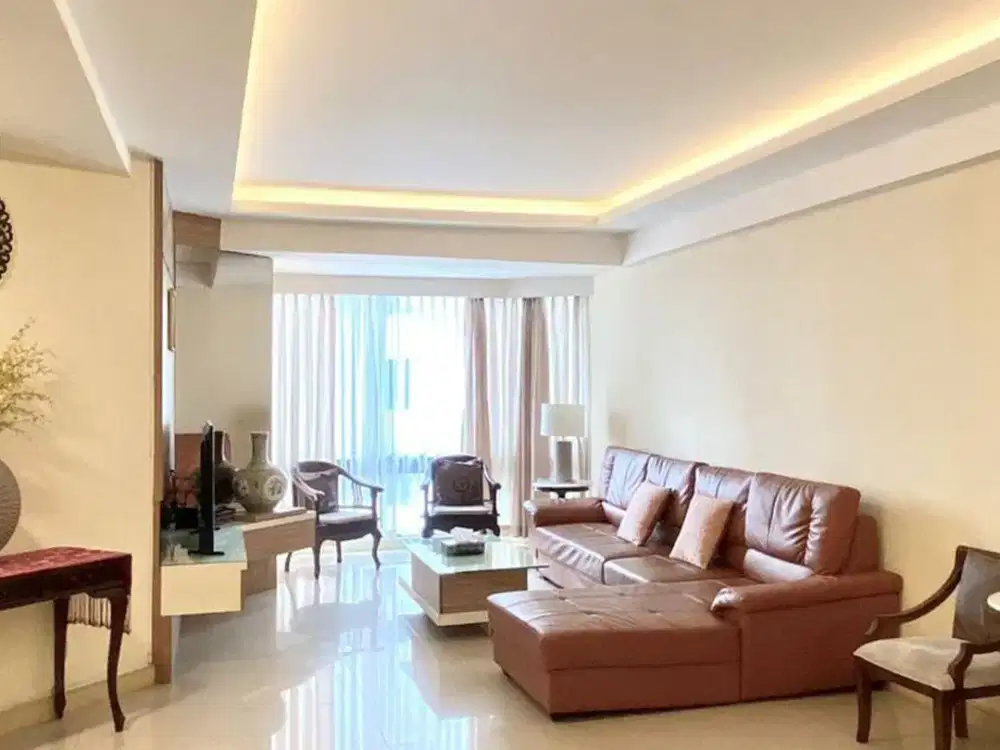 Disewa 220jt perTahun, Fully Furnished 3 Bedrooms, Middle Floor, Taman Anggrek Condominium