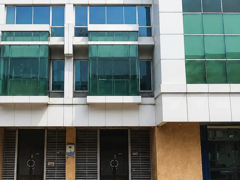 Ruko Luas 3,5 Lantai Lokasi Strategis di Jl. Taman Aries, Rukan Kencana Niaga Meruya Utara Jakarta Barat