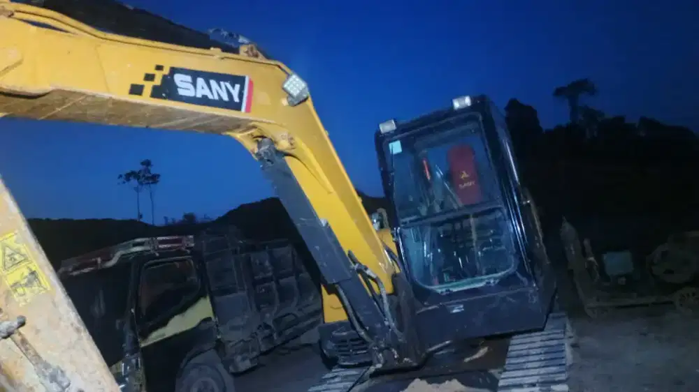 Excavator Mini Sany SY55C th 2024 BUILT UP harga 300jt NEGO
