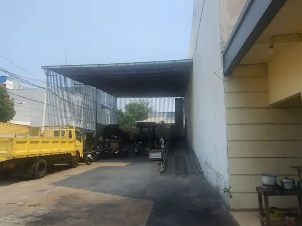 Gudang & Kantor di Elang Laut Pik