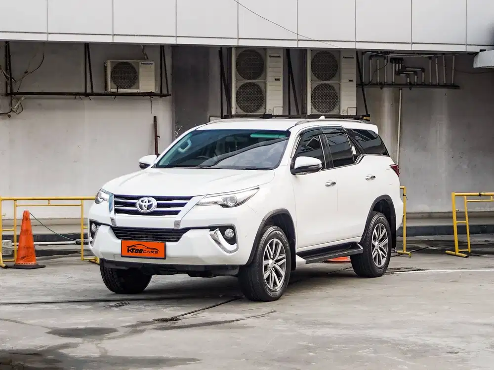Fortuner VRZ 2.4 AT 2019 Putih