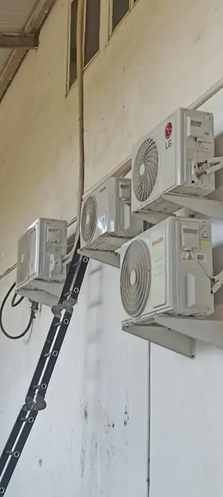 CUCI AC 85 DAN BONGKAR PASANG