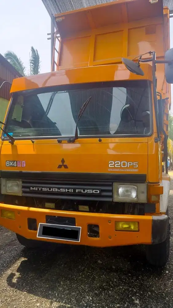 DUMP TRUCK MITSUBISHI TAHUN 2018