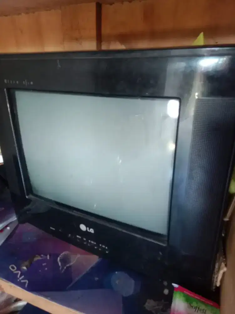 TV MATI SESUAI DI FOTO