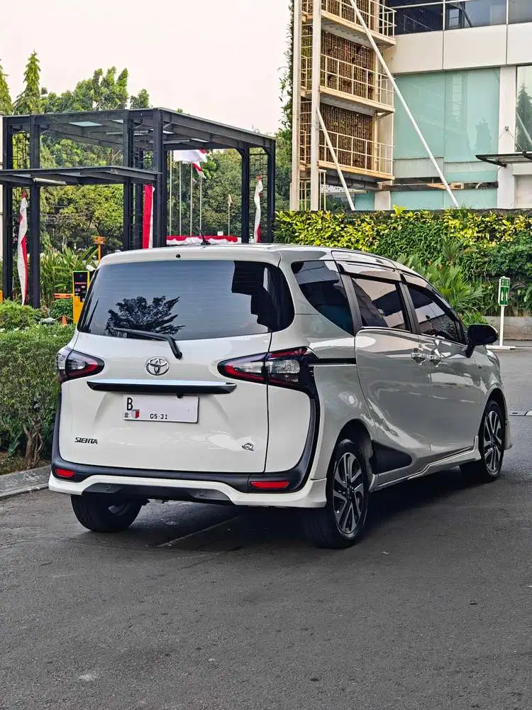 Toyota Sienta Q 2017. Km 50rb. Paling Rendah se Indonesia!