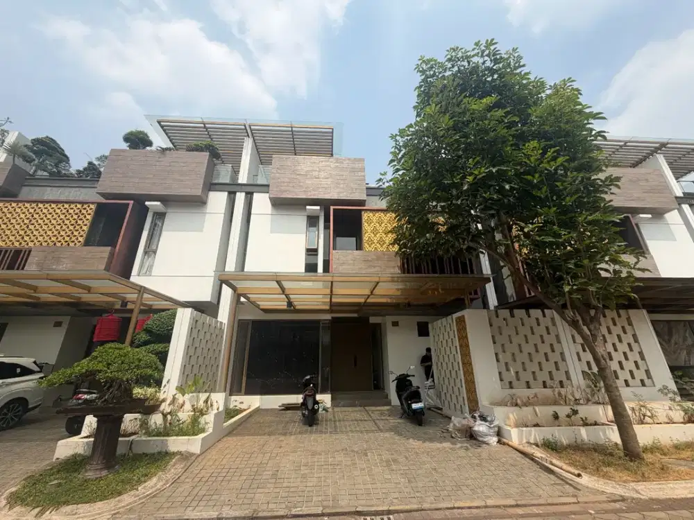 Brand New!! Disewakan Rumah 3 Lantai Puri 11 Luas 9X13 Meter Akses Tol Langsung