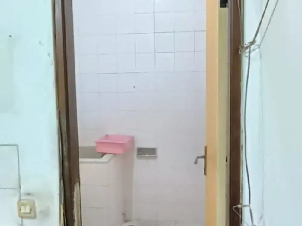 Hitung Tanah! Dijual Rumah Taman Semanan Indah Jakarta Barat