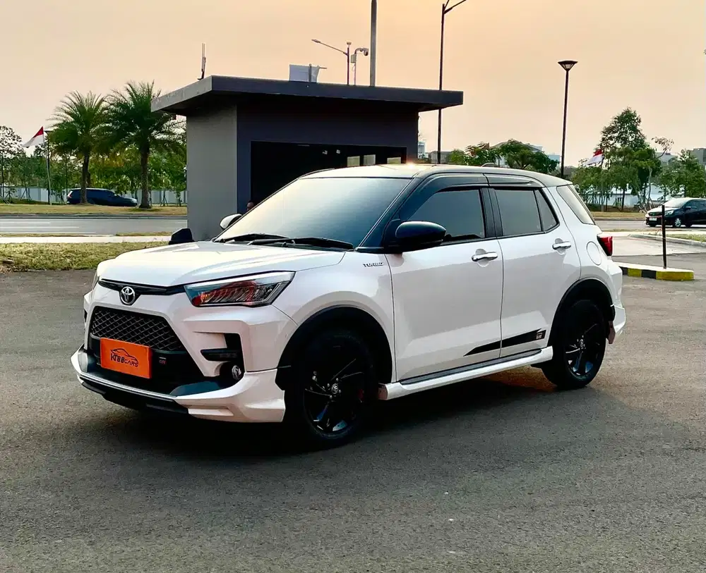 Raize 1.0 Turbo GR sport twotone AT  2025